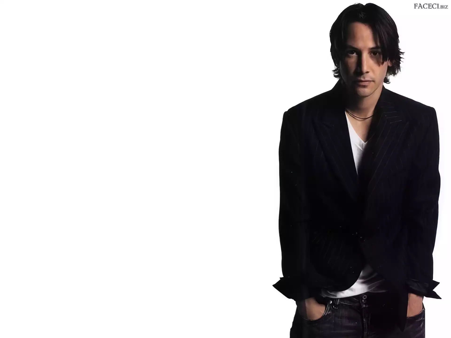 Keanu Reeves, pasiasta marynarka